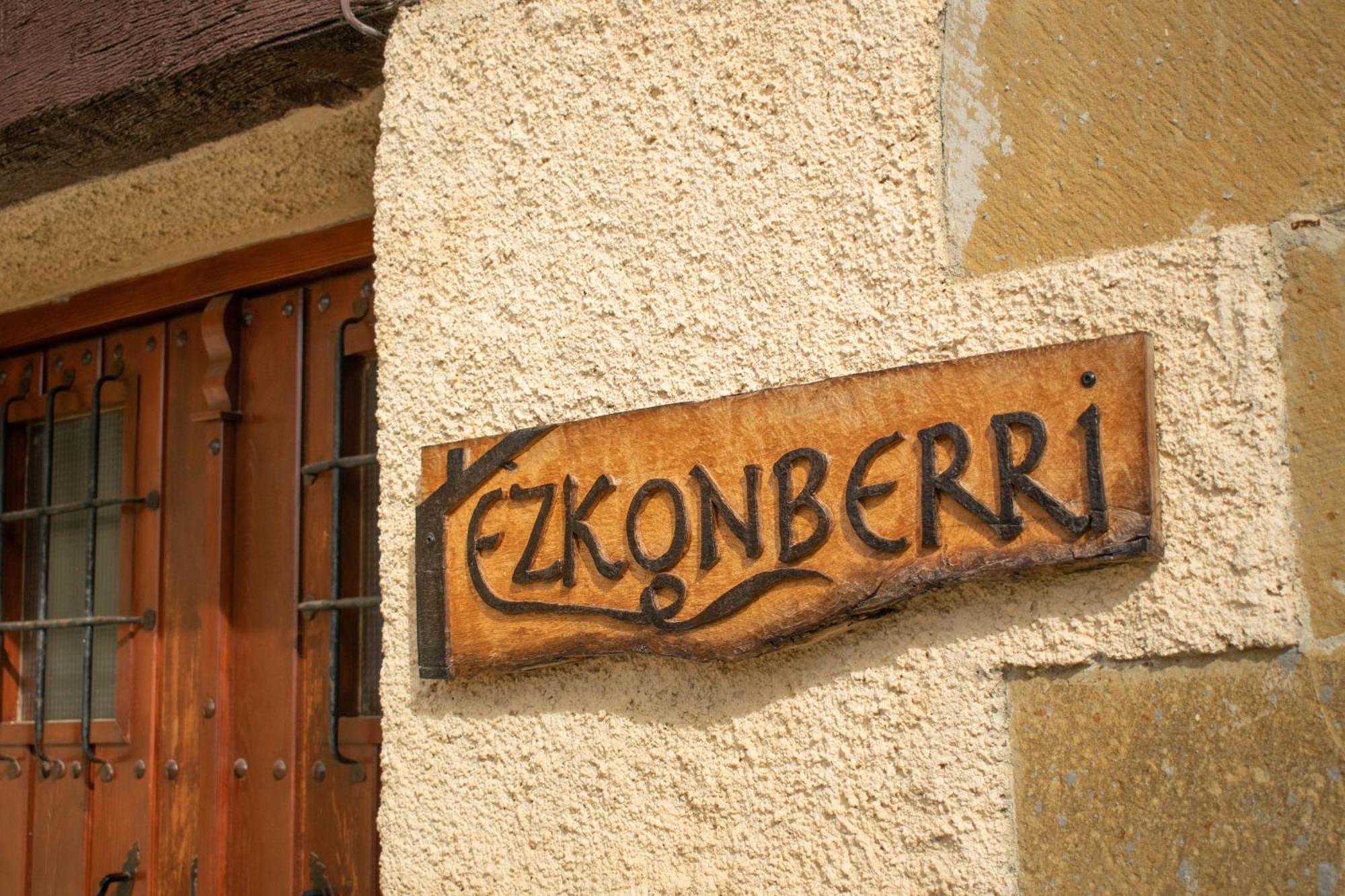 Casa Rural Ezkonberri Unzue Eksteriør billede